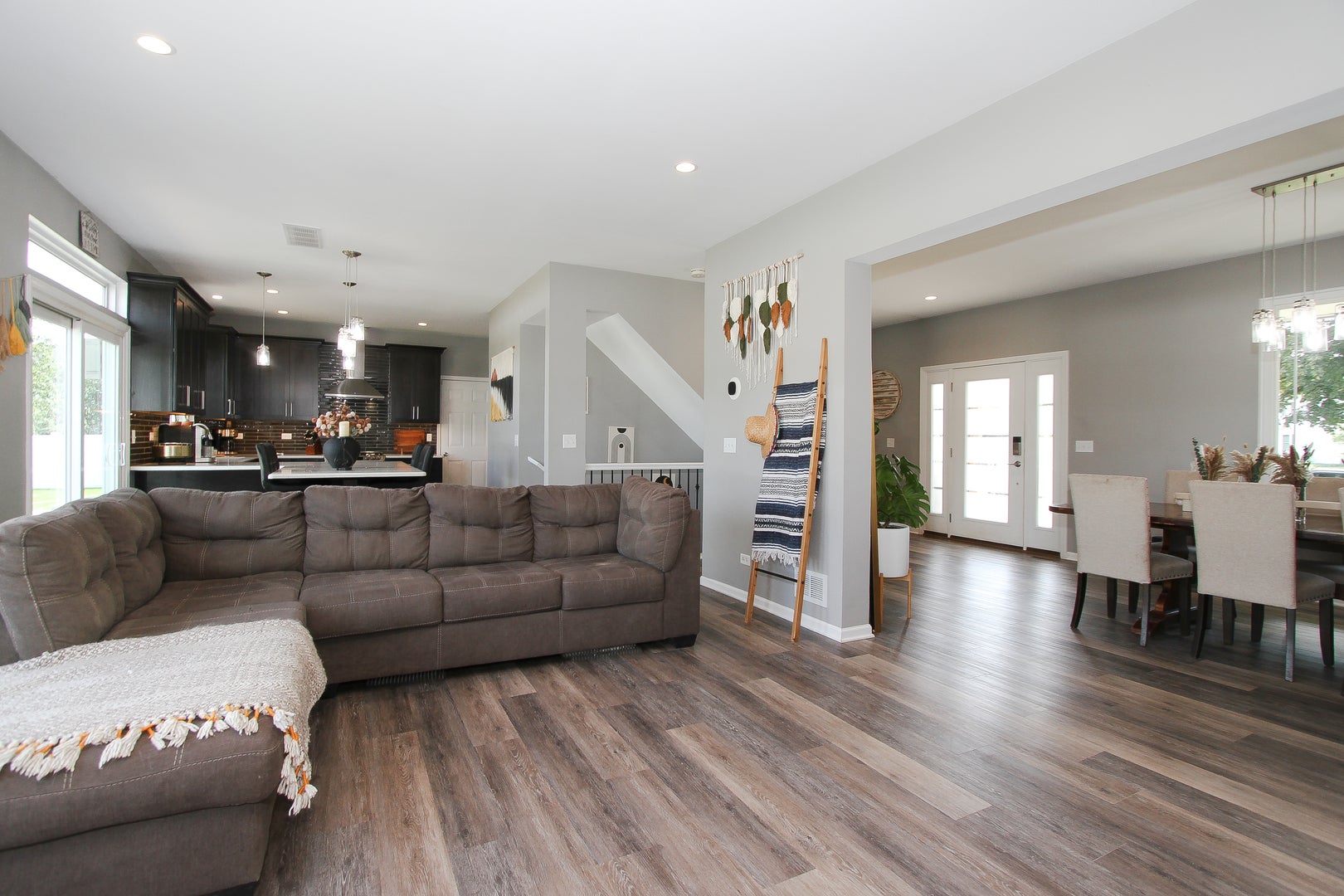 465 SPRING RIDGE Drive, Crystal Lake, IL 60012 — photo 3