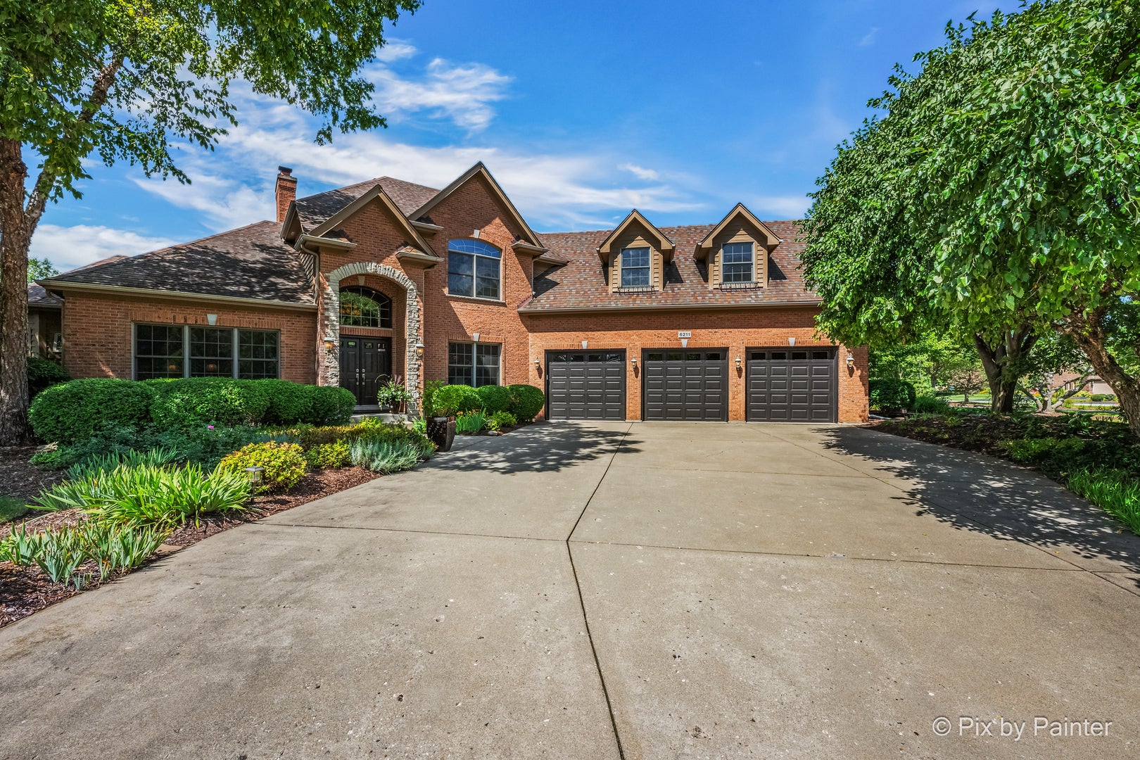 6211 Brighton Lane — photo