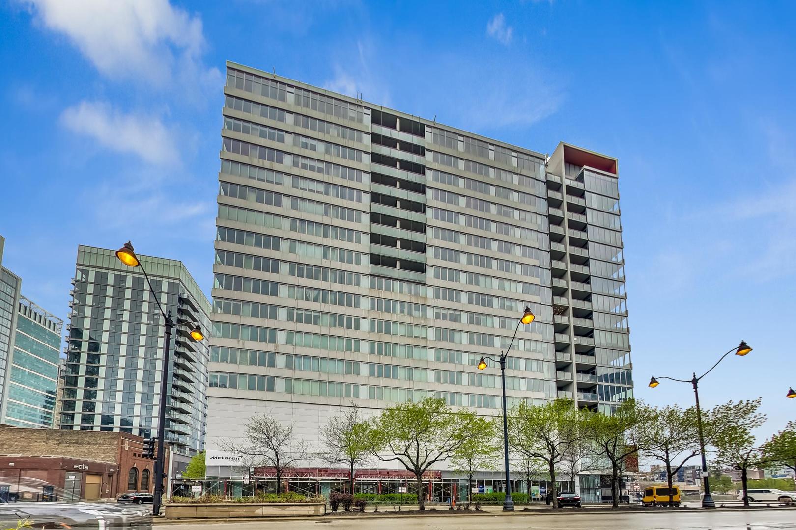 659 W Randolph Street 1711 — photo