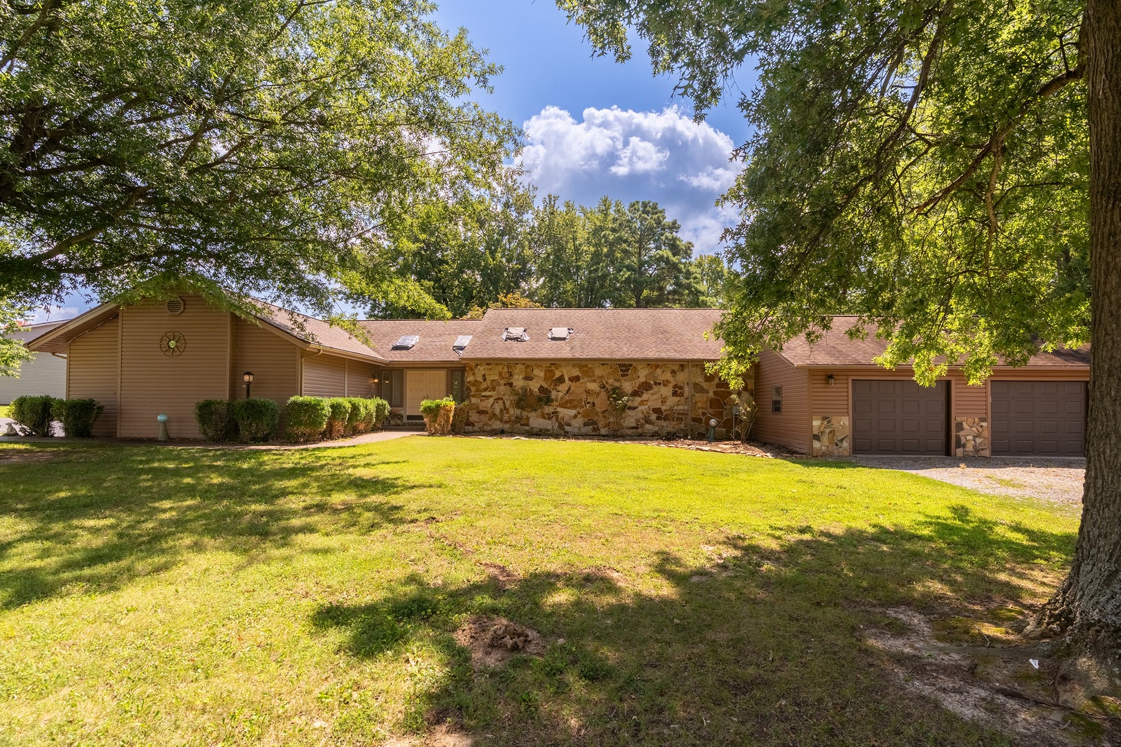 1109 Mockingbird Lane — photo
