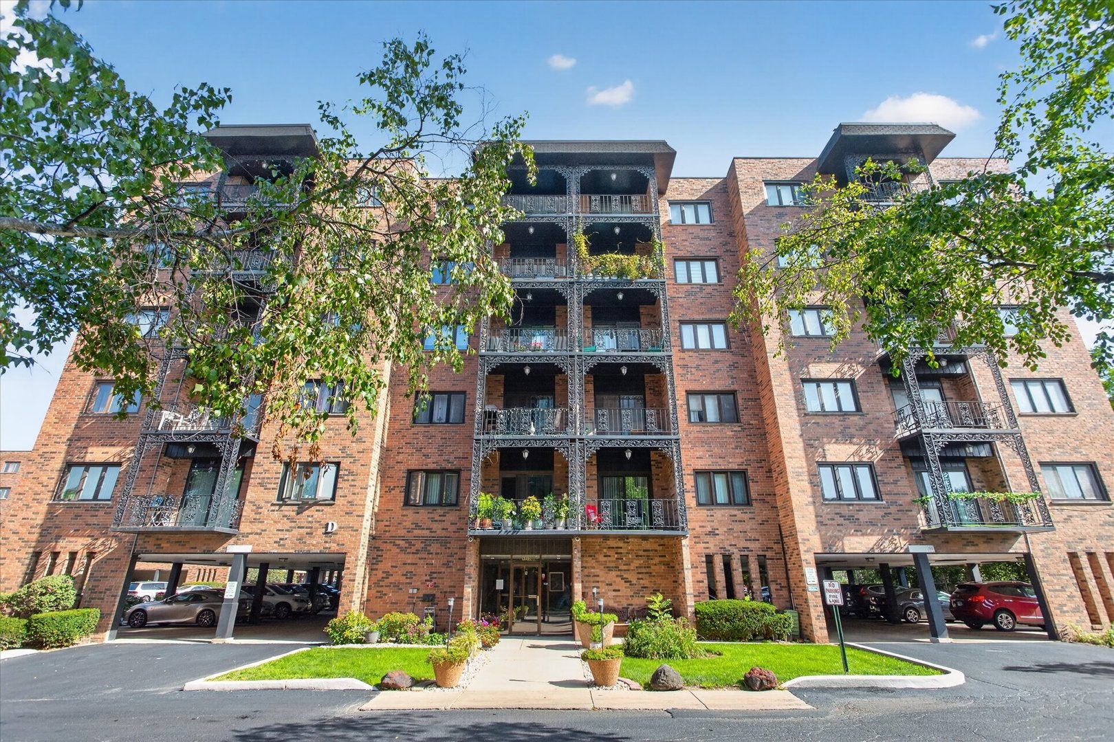9332 Landings Lane 501 — photo