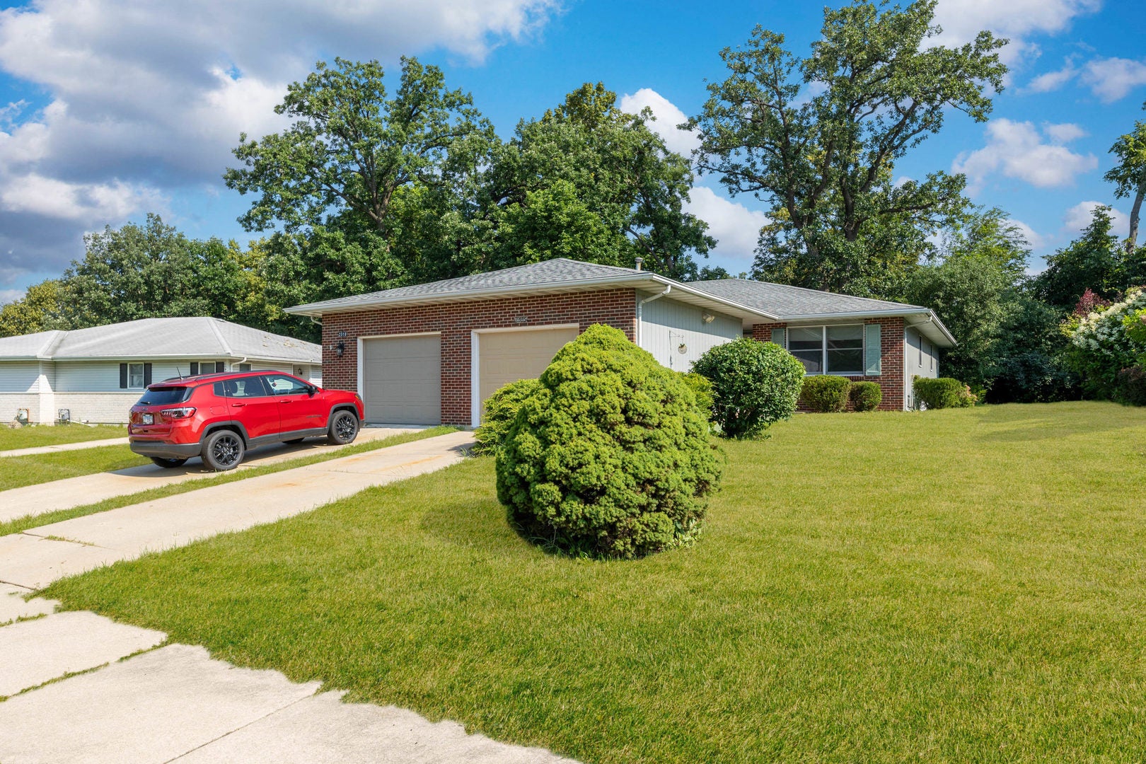 2516 Red Oak Trail — photo