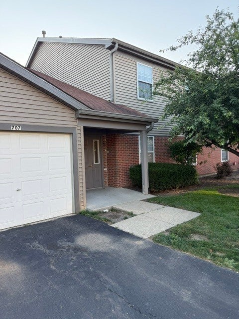 705 E Whispering Oaks Drive 705 — photo