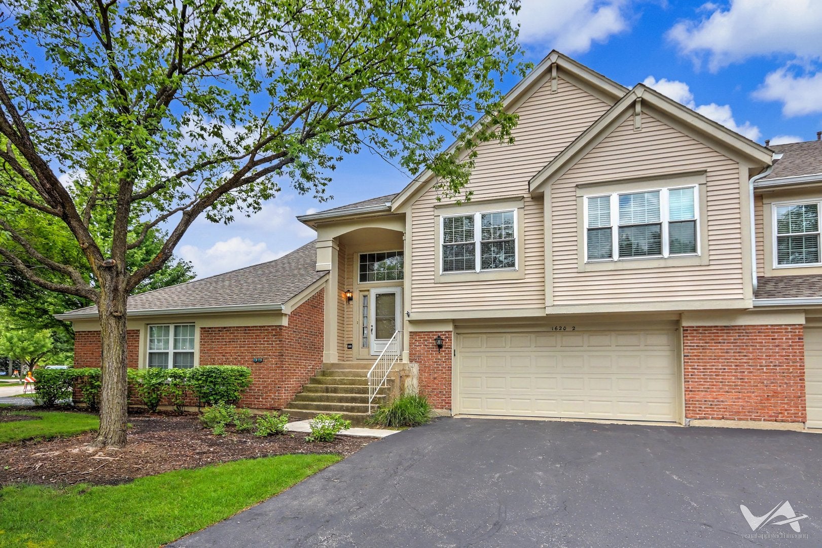 1620 Columbia Circle 2 — photo