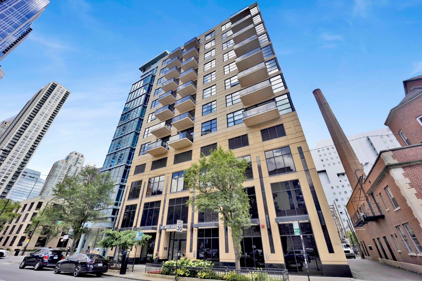 101 W Superior Street 1202 — photo