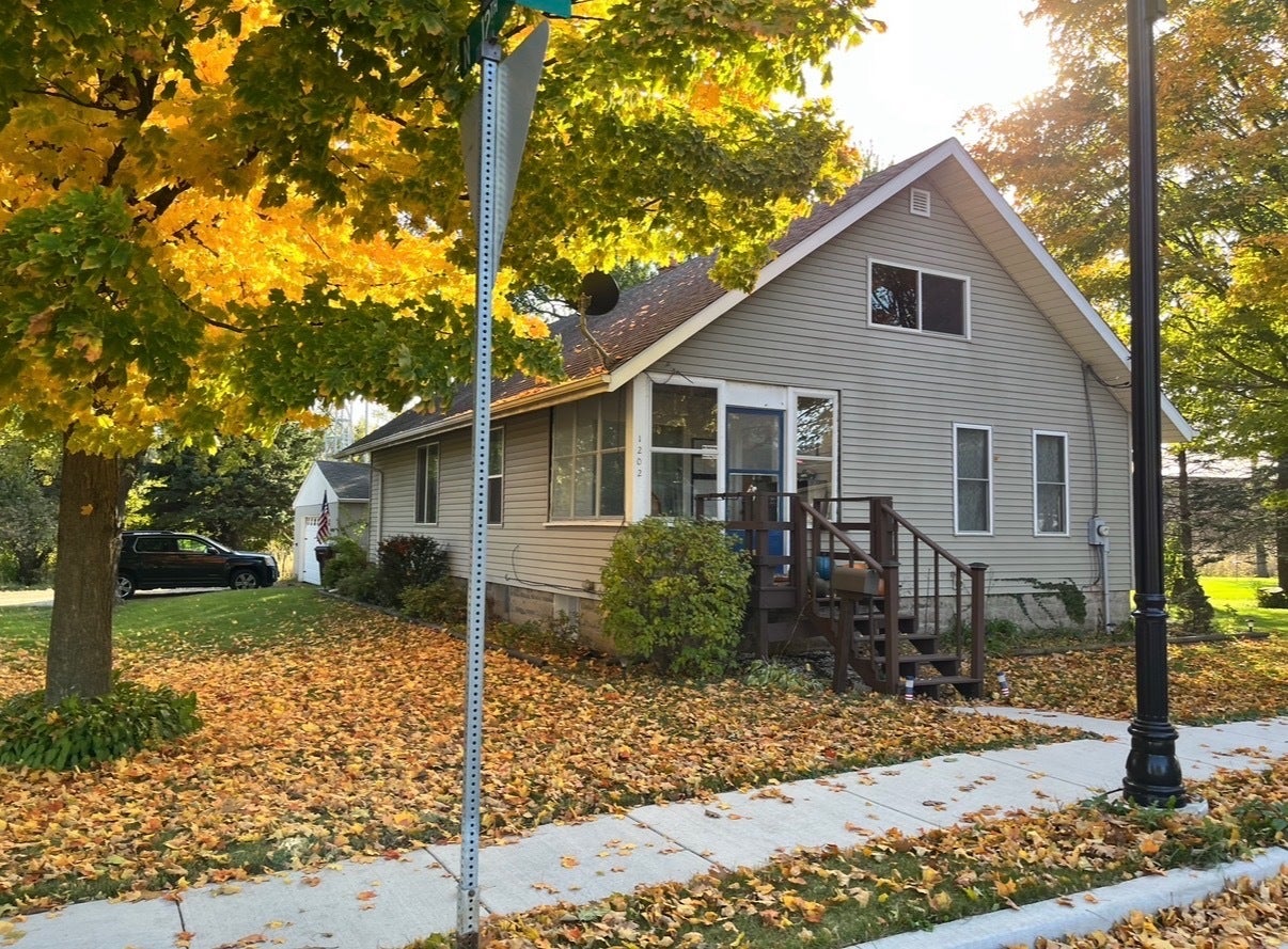 1202 2nd Avenue — photo