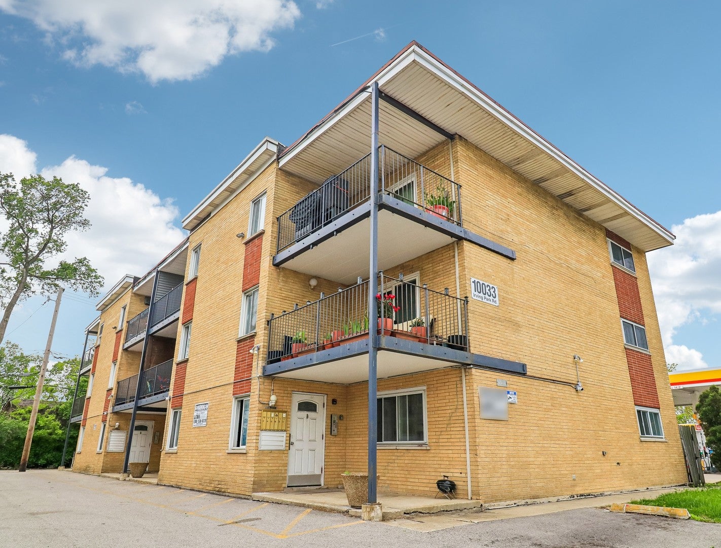 10033 Irving Park Road 1B — photo