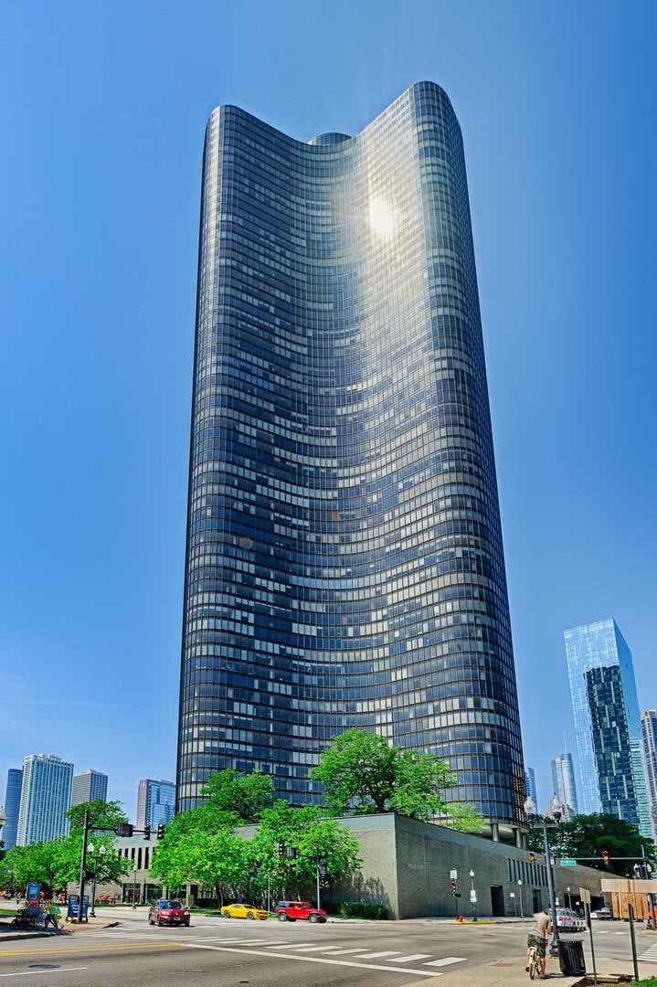 505 N Lake Shore Drive 501 — photo