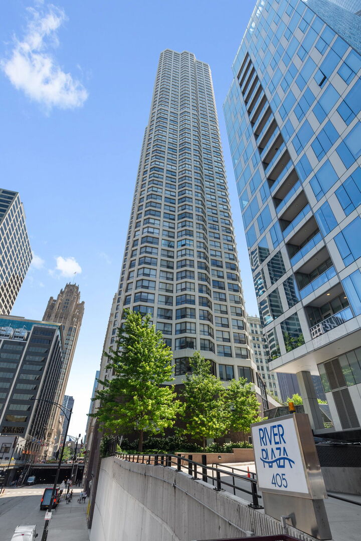 405 N Wabash Avenue 1710 — photo