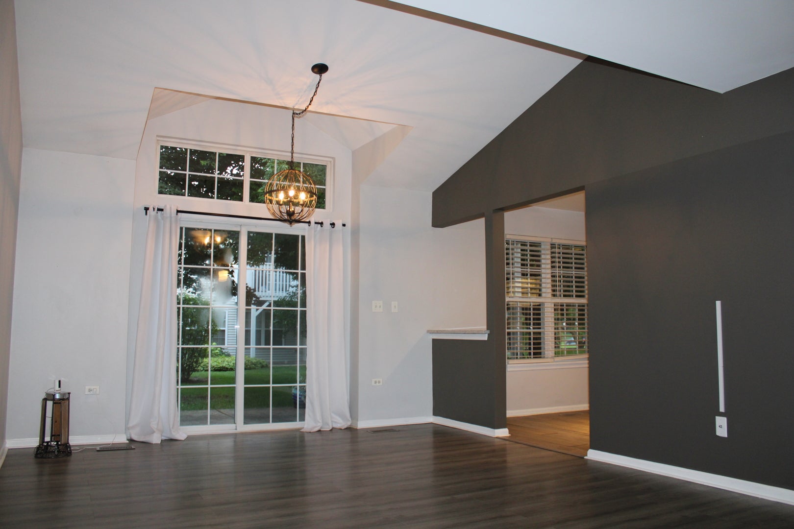 Home in Naperville, IL 60564 — photo 2