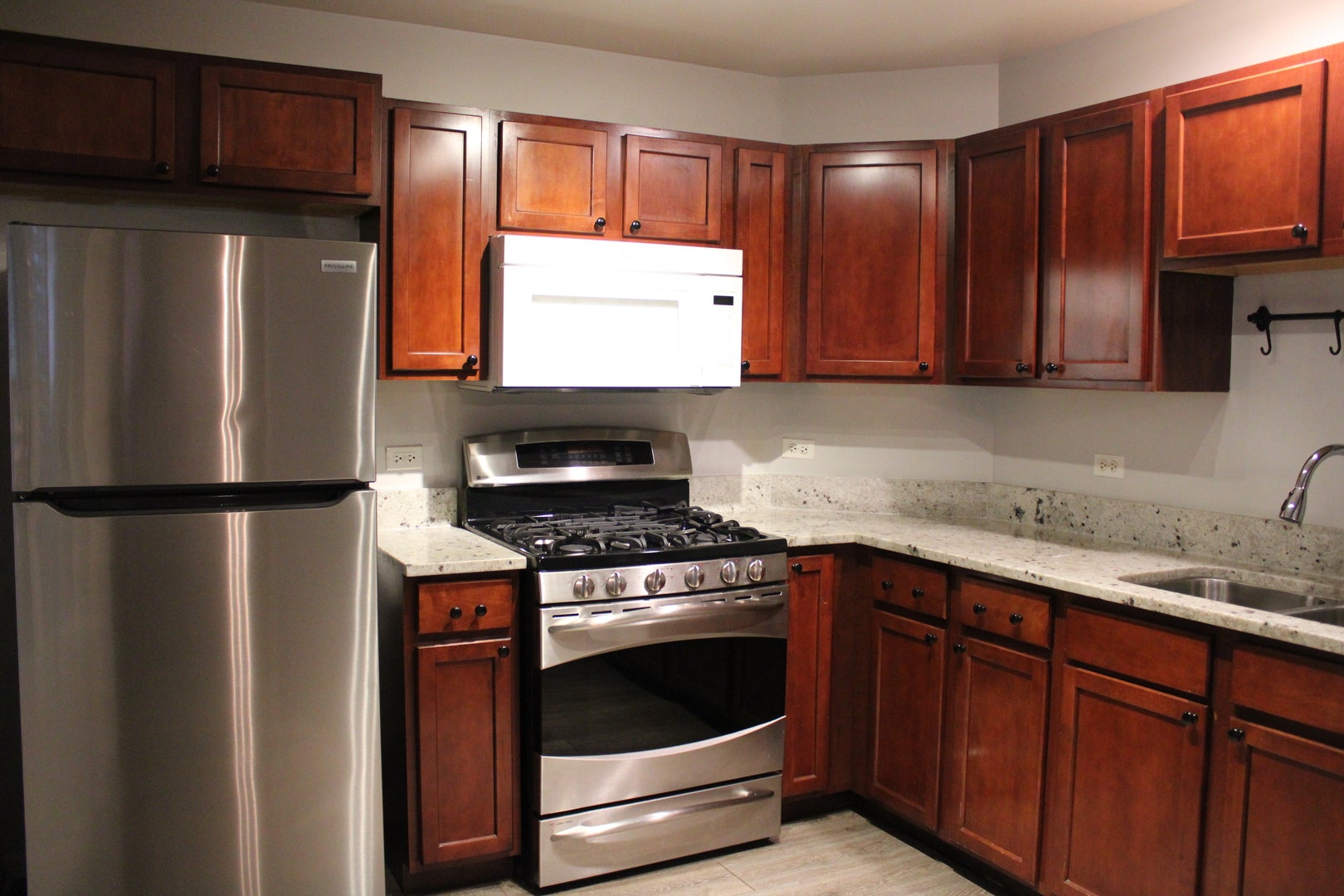 Home in Naperville, IL 60564 — photo 3
