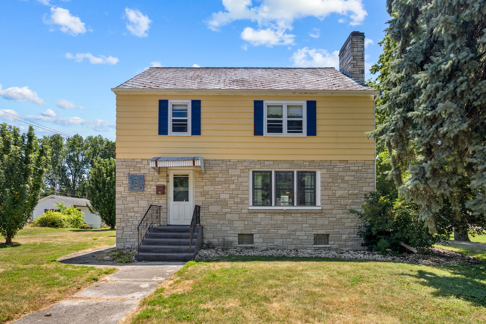 410 E Main Street — photo
