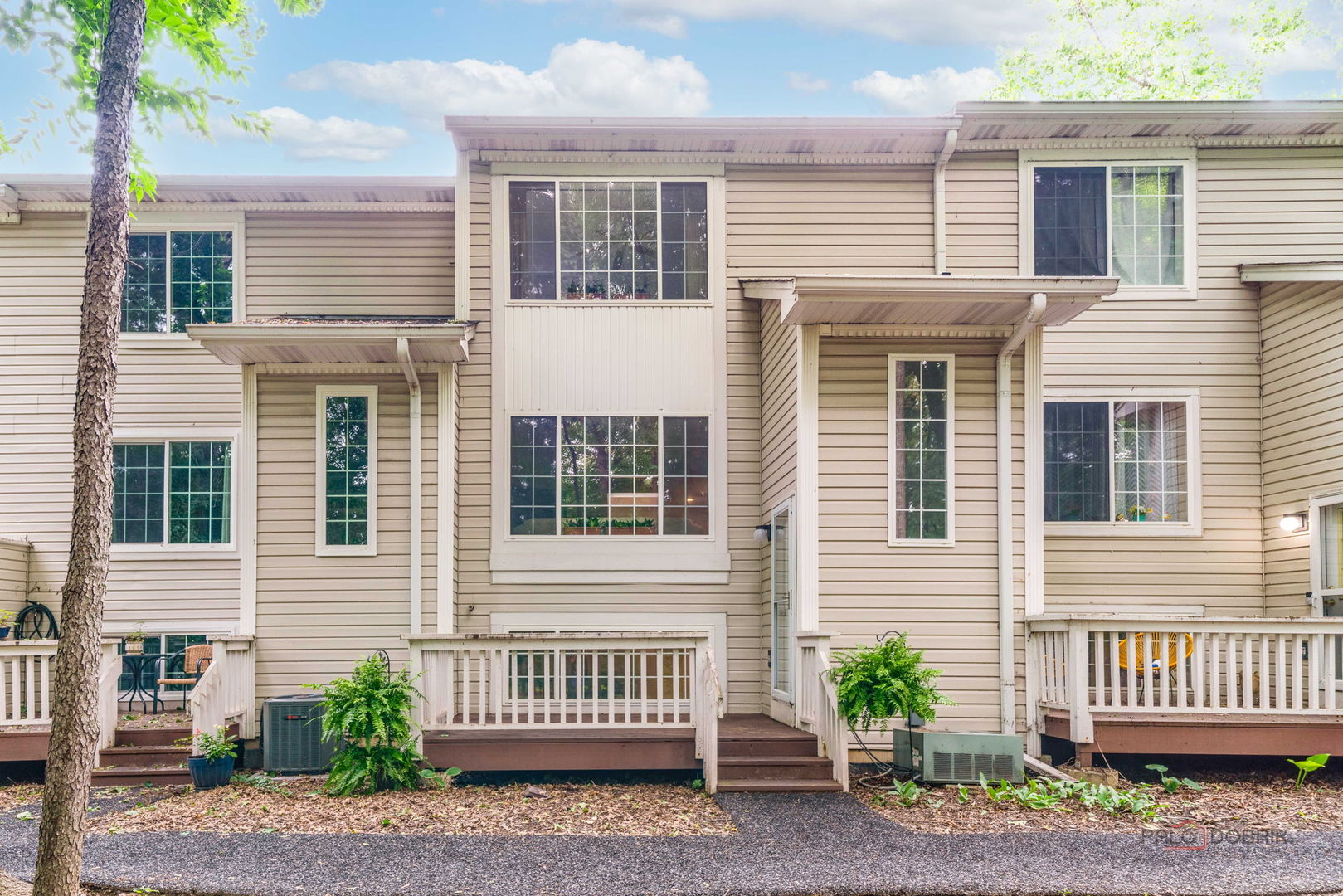 287 W Whispering Oaks Lane — photo