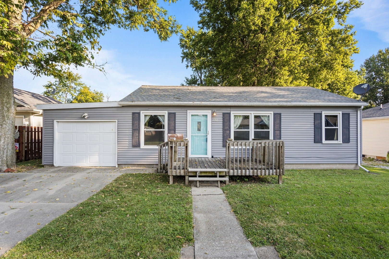 602 E Van Allen Street — photo
