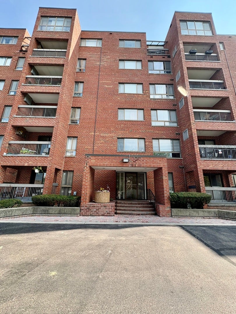 701 Forum Square 409 — photo