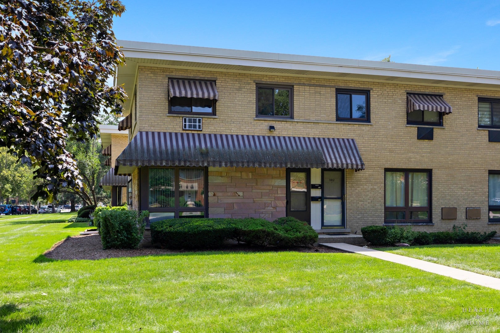 980 N Wheeling Road — photo