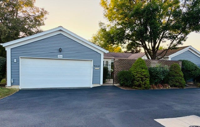 1066 Dartmouth Drive — photo
