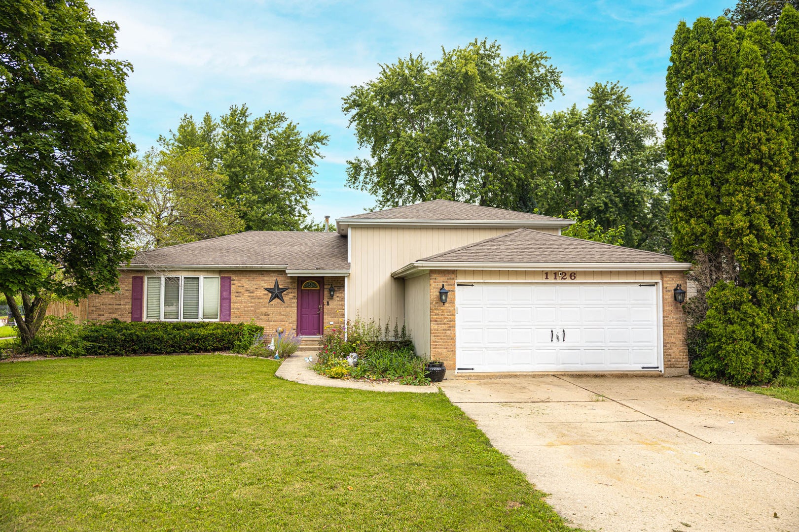 1126 Harvest Drive — photo