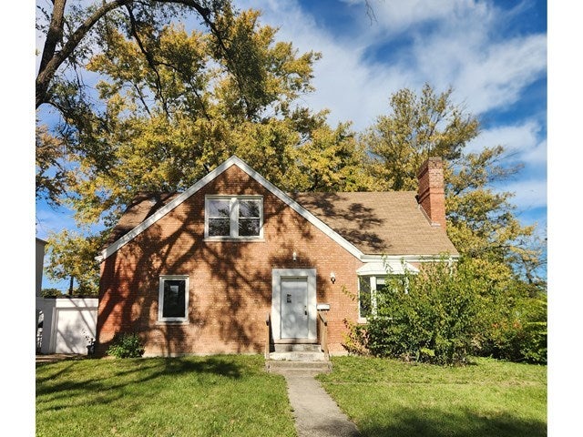 289 W 16th Street — photo