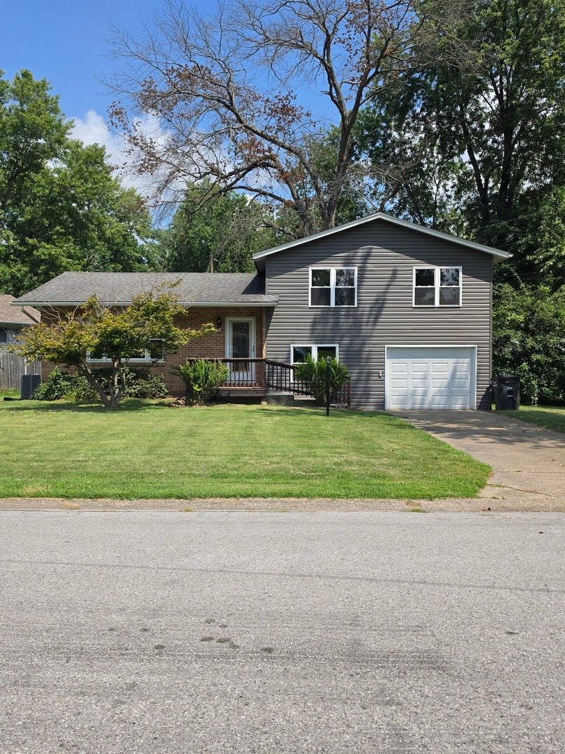219 S Gray Drive — photo