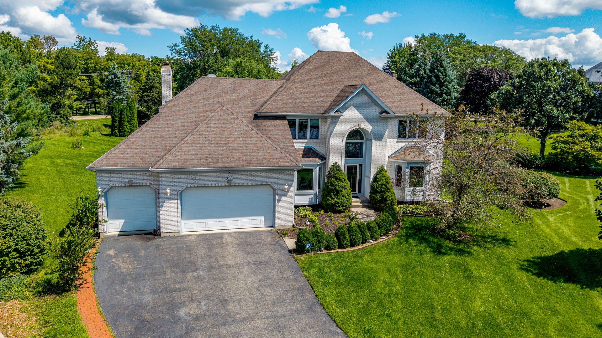 926 Edgewood Drive — photo