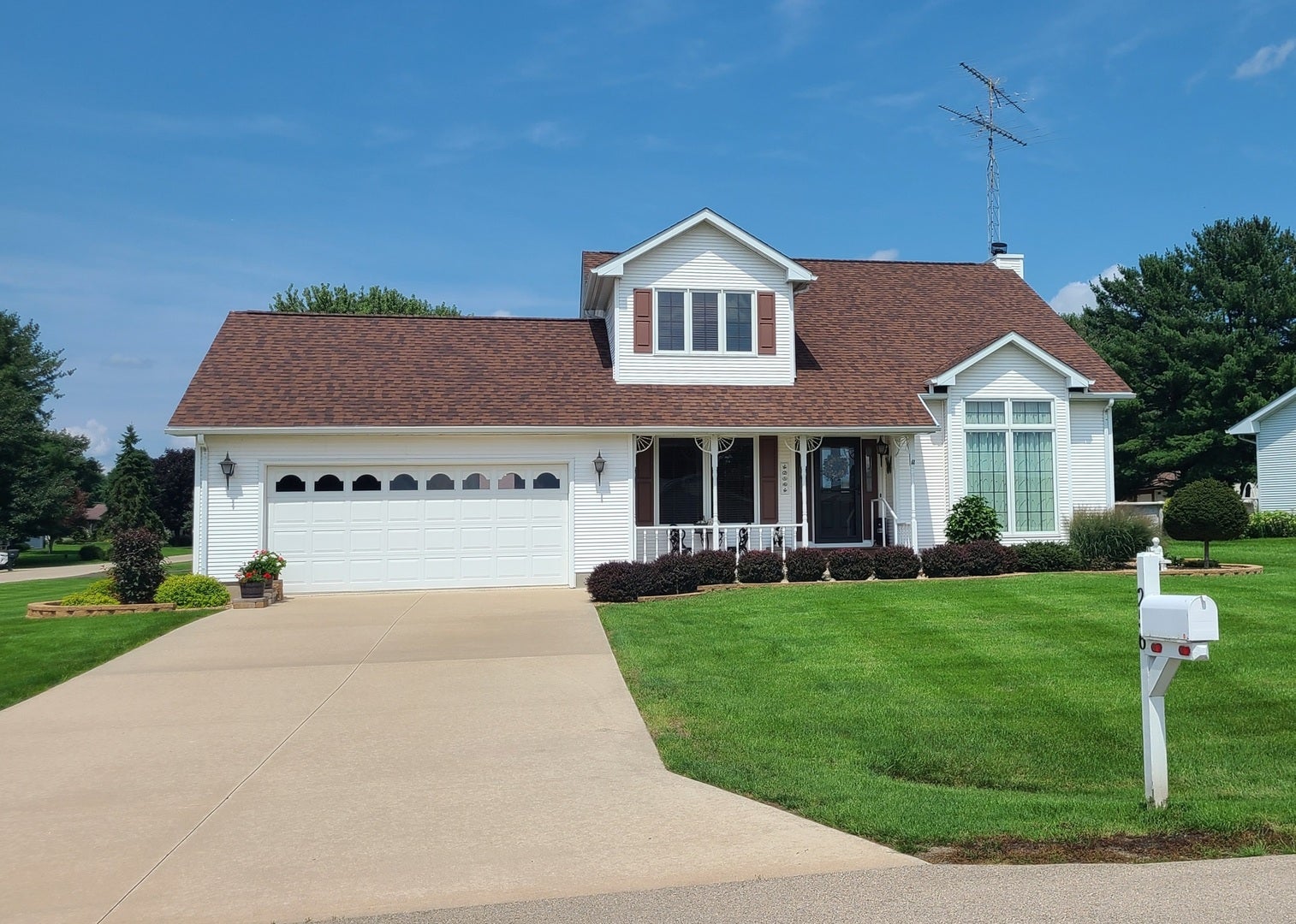 256 Cambridge Court — photo