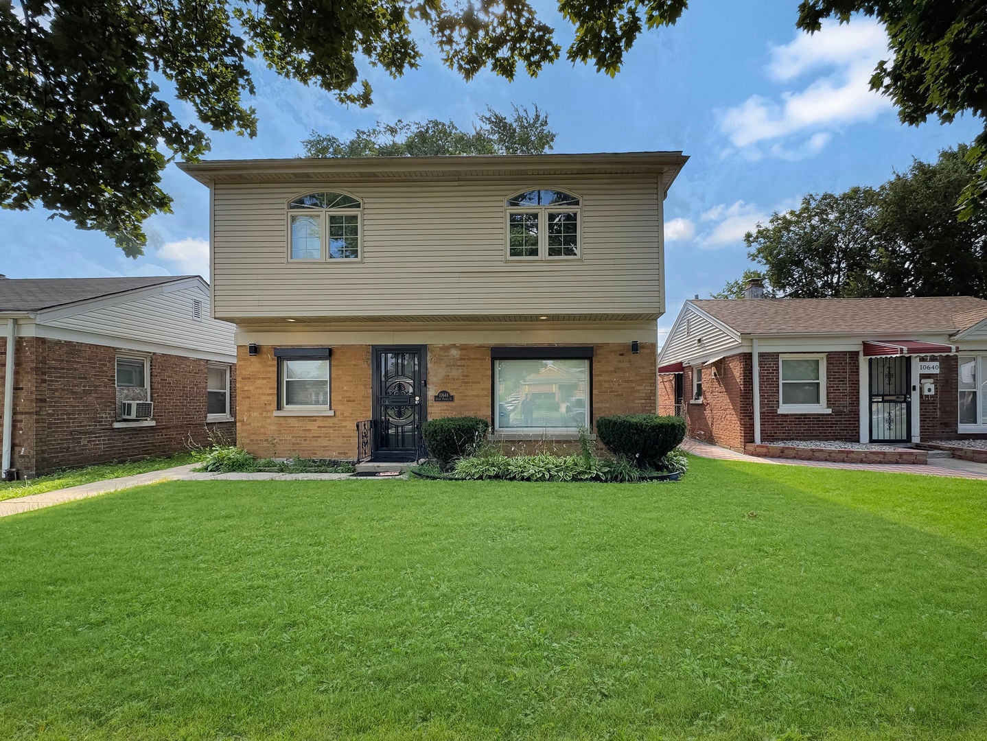 10644 S Peoria Street — photo
