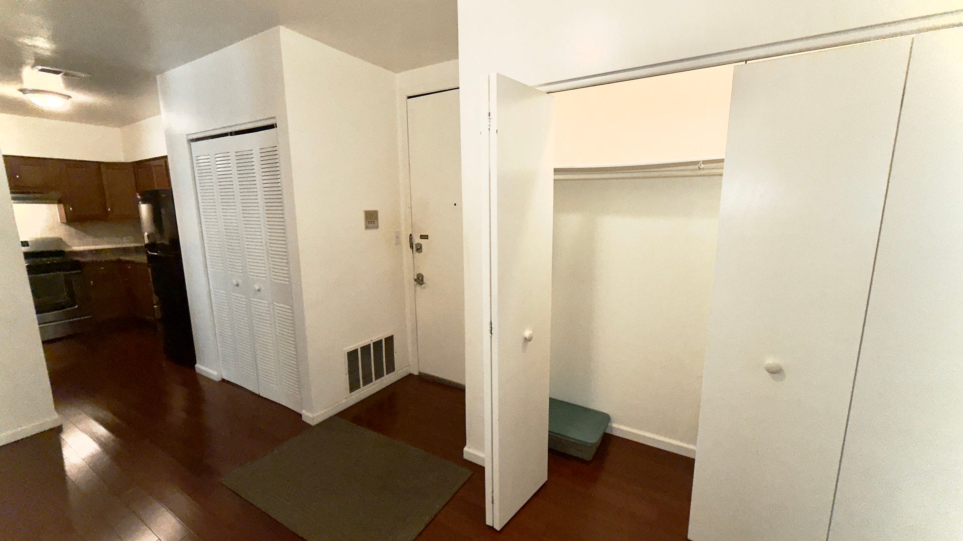 Home in Chicago, IL 60616 — photo 3
