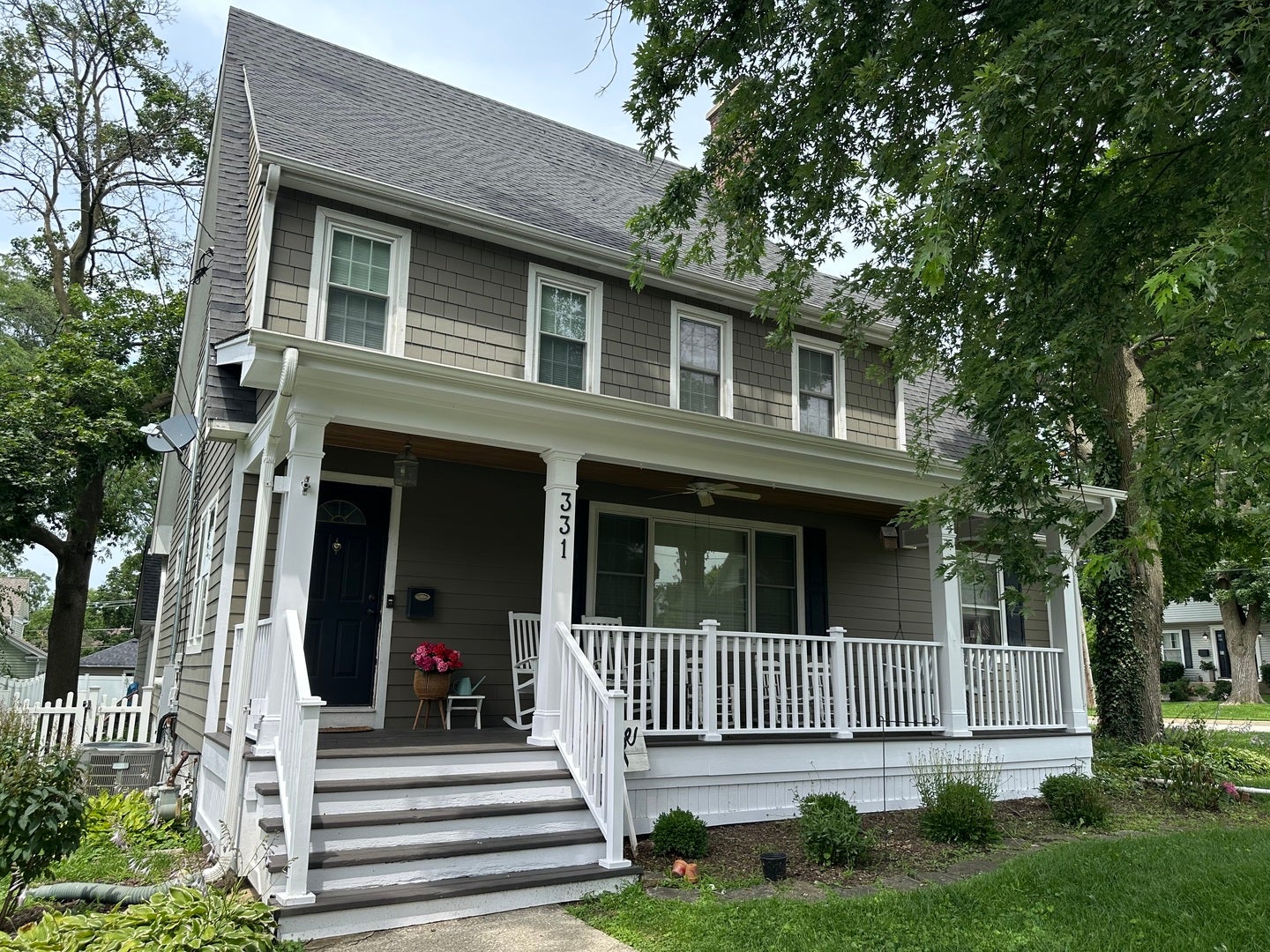 331 E Indiana Street — photo