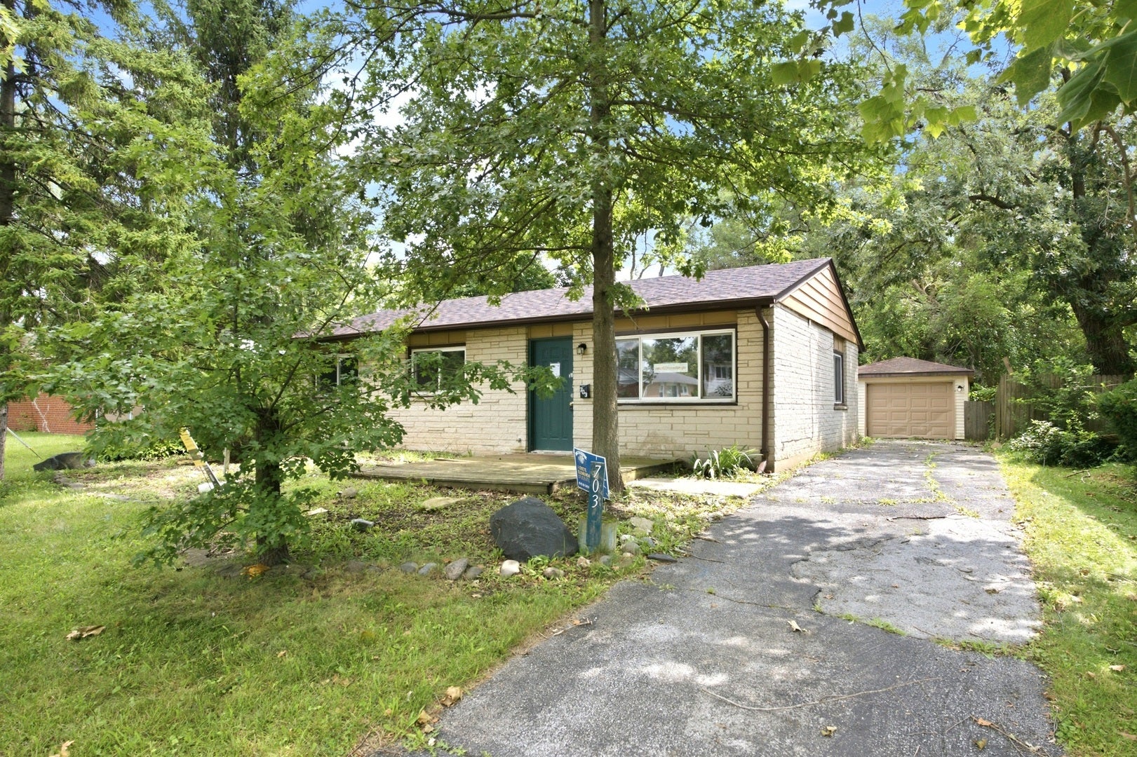 703 Circle Drive — photo
