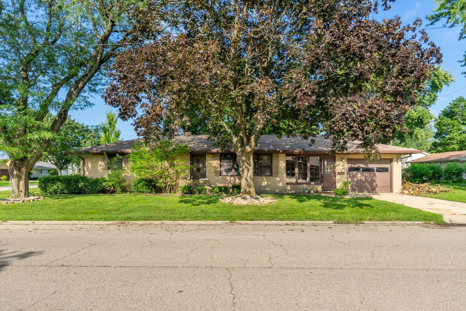 2304 Plum Street — photo