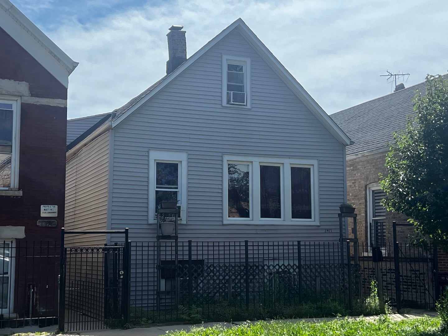2417 S Troy Street — photo