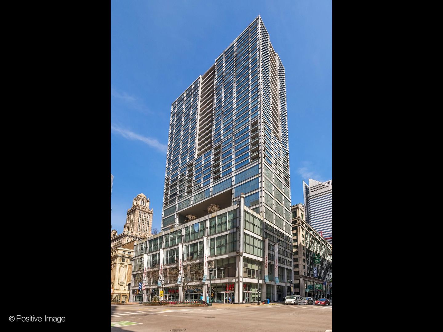 8 E Randolph Street 2105 — photo