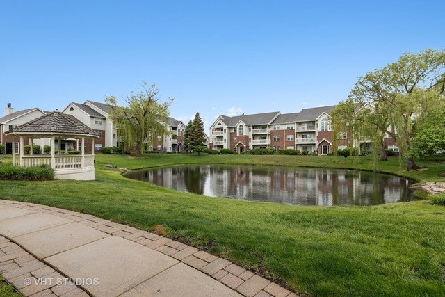 7 Kensington Circle 208 — photo