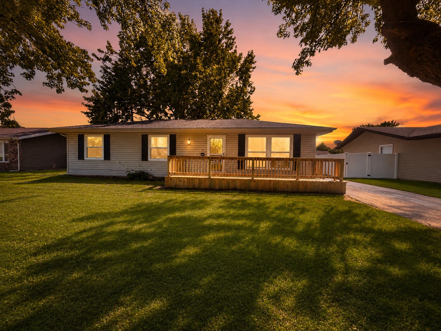 11 Bonds Drive — photo