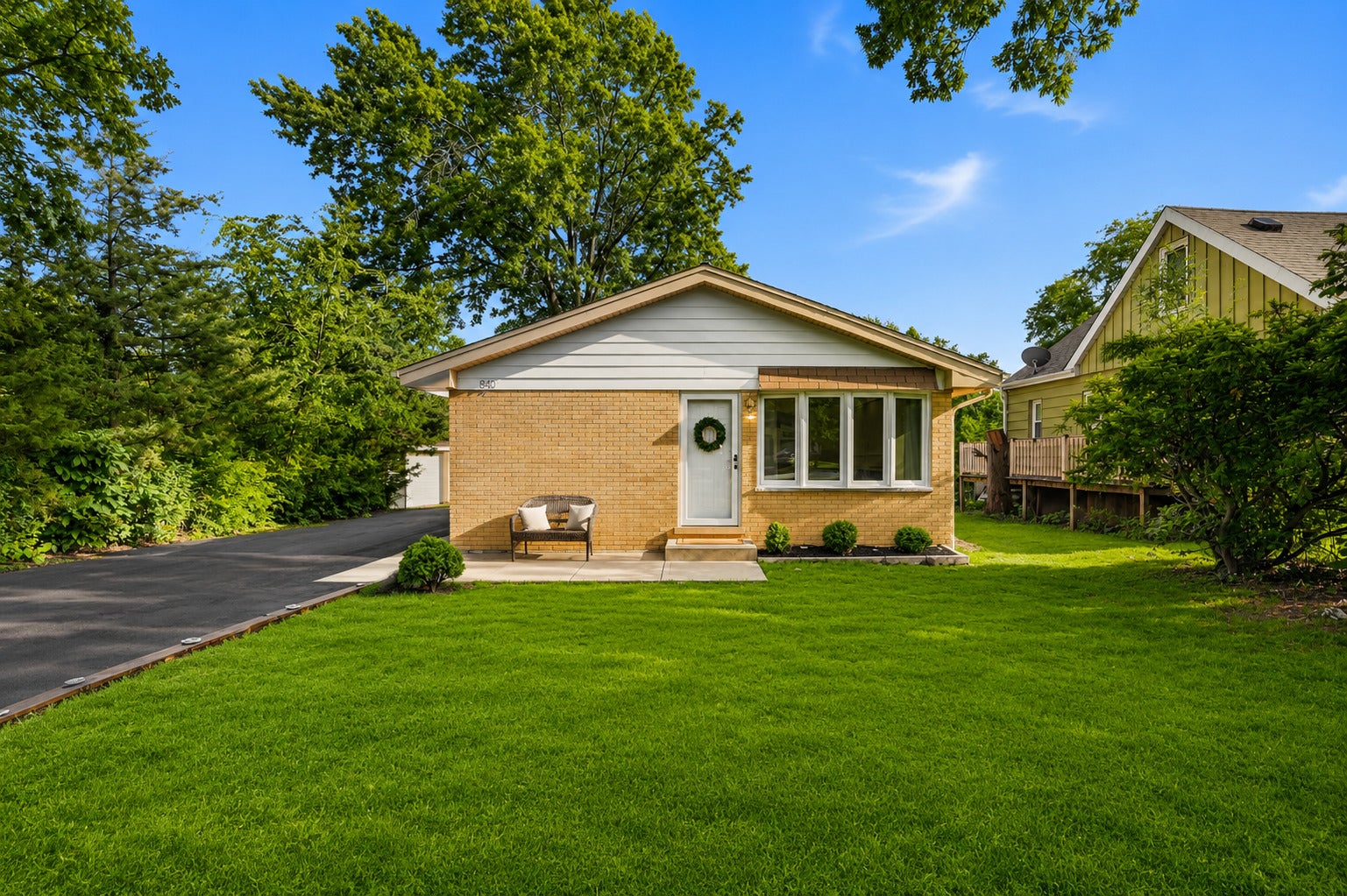 849 E Red Oak Street — photo
