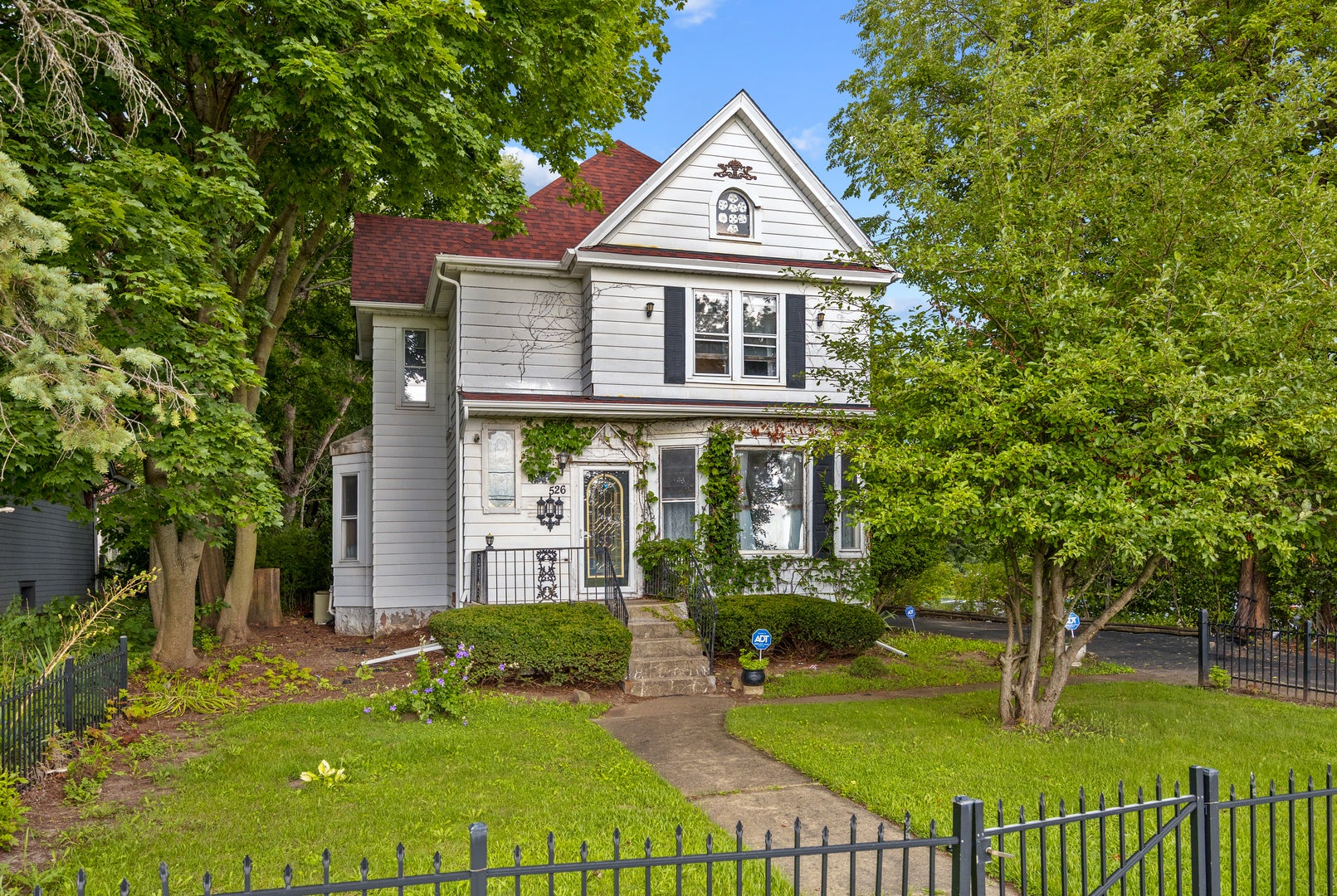 526 W South Street — photo