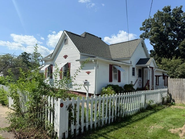 806 E Mckinley Street — photo