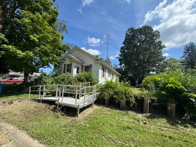 2333 Barker Street — photo