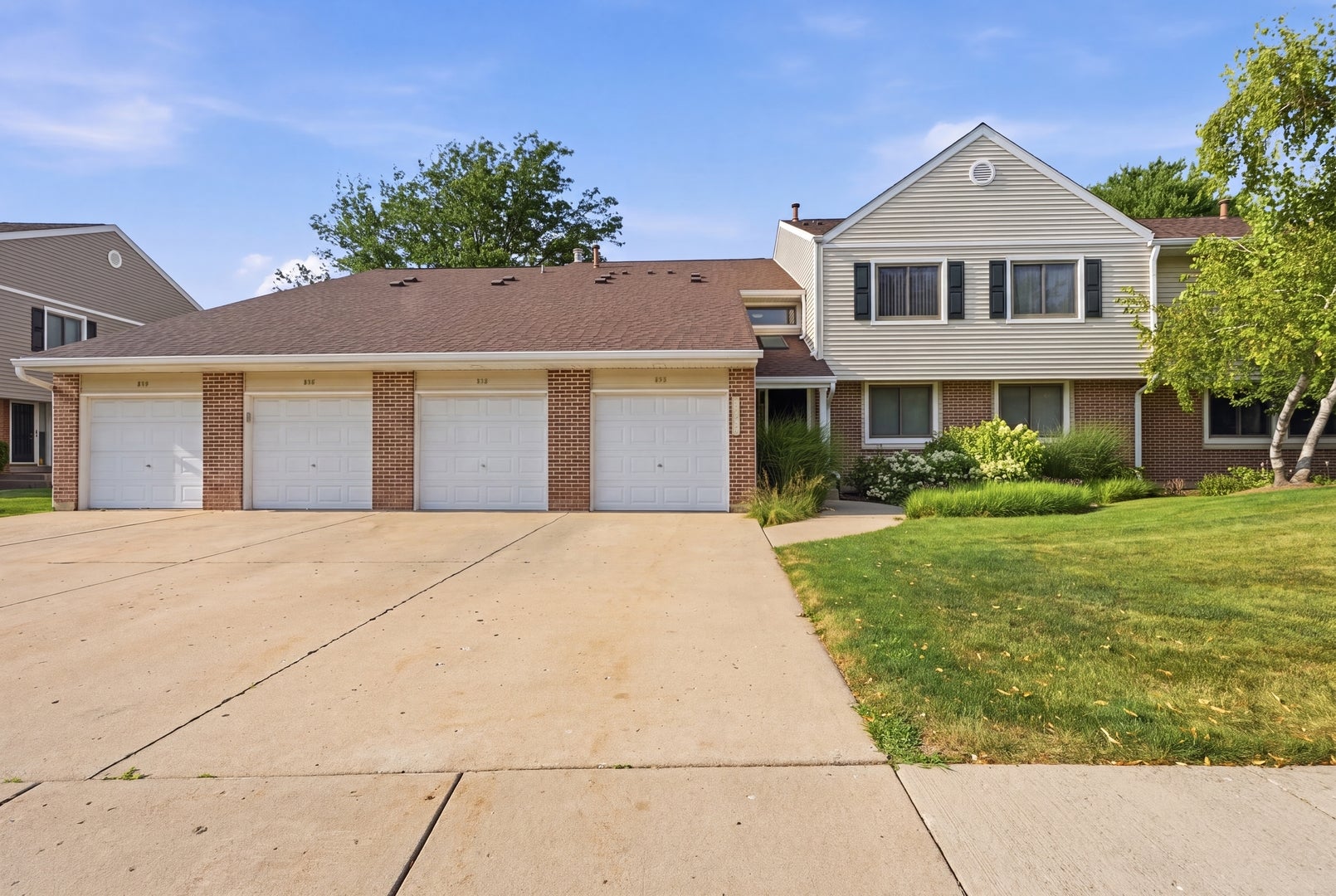 938 Hidden Lake Drive 938 — photo