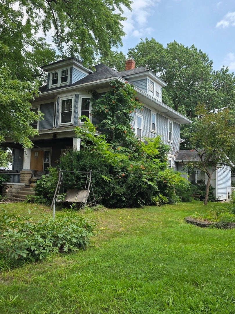 912 Locust Street — photo