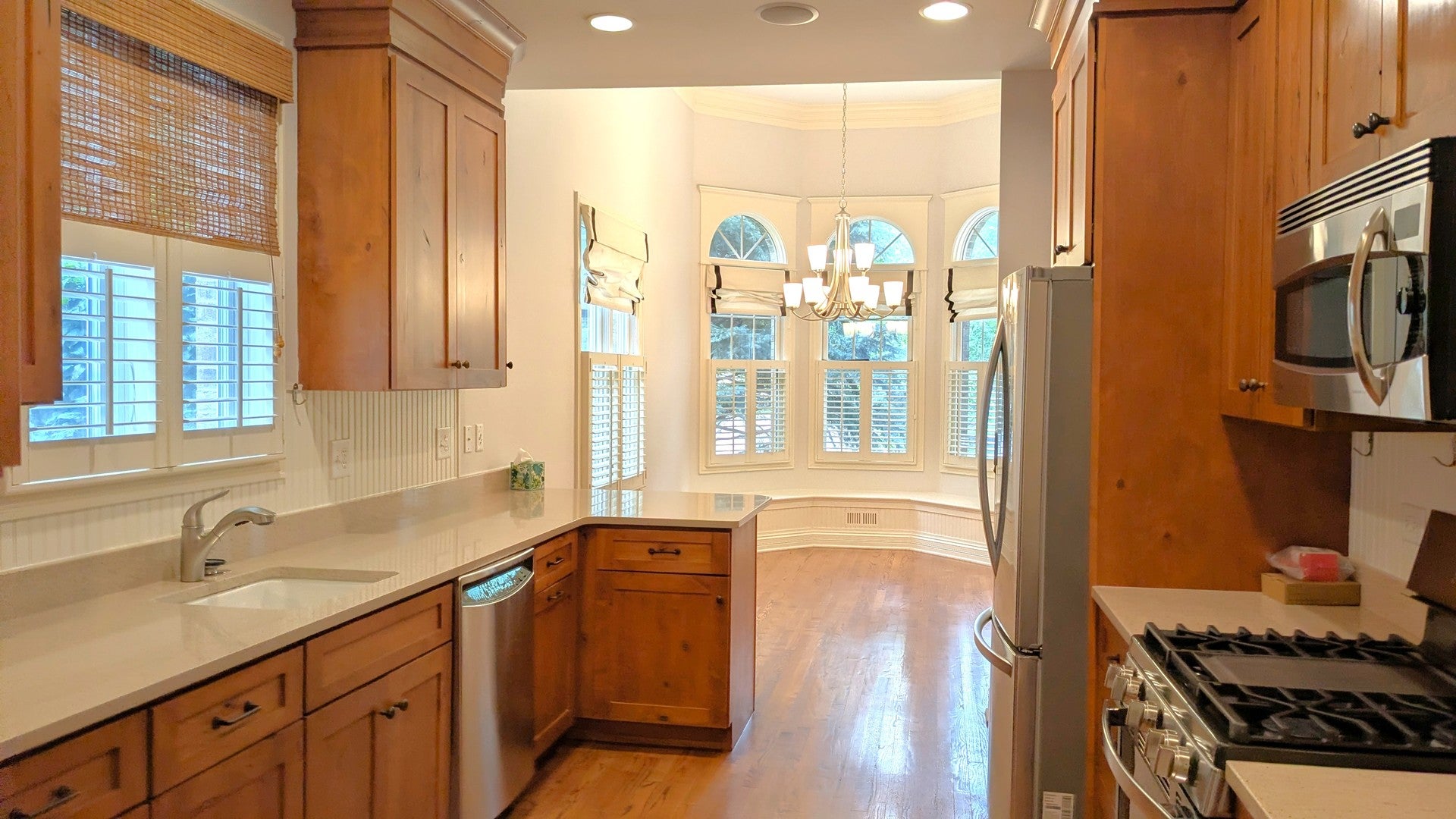 Home in Lisle, IL 60532 — photo 3