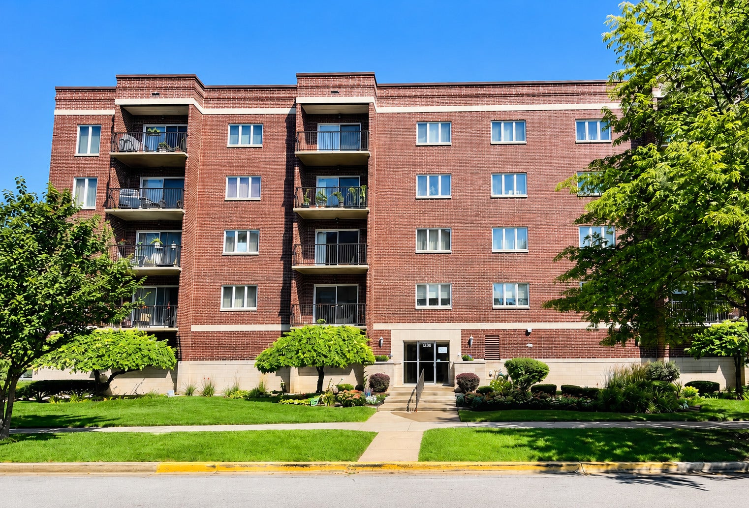 1330 Perry Street 202 — photo