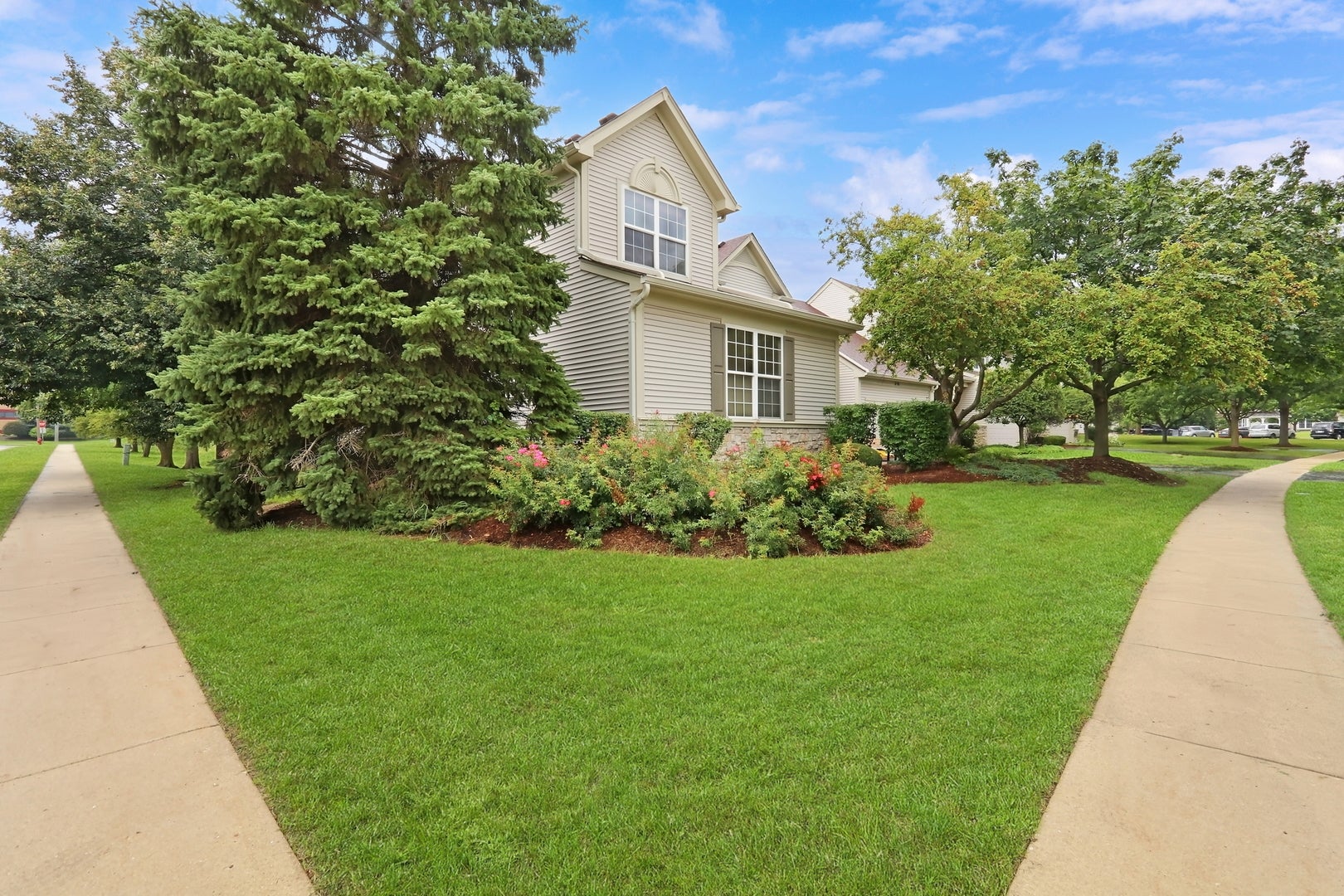 320 Berkshire Drive — photo
