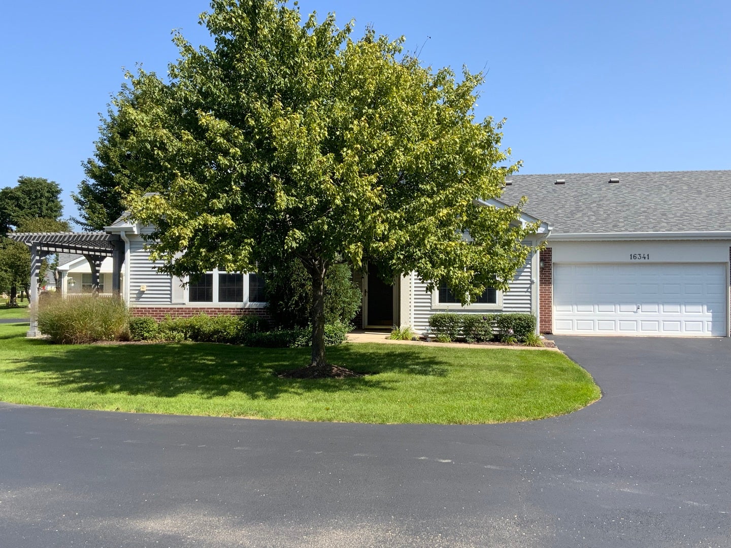 16341 Carver Lake Court — photo