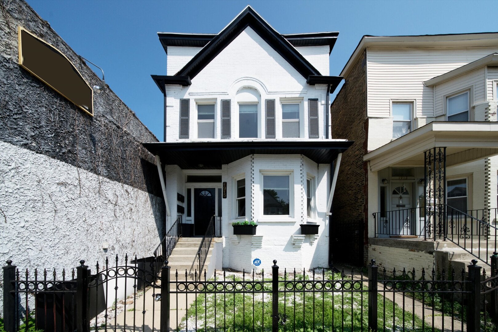 1915 Asbury Avenue 2 — photo