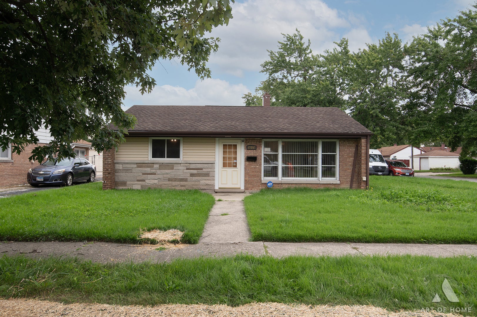 17057 Park Avenue — photo