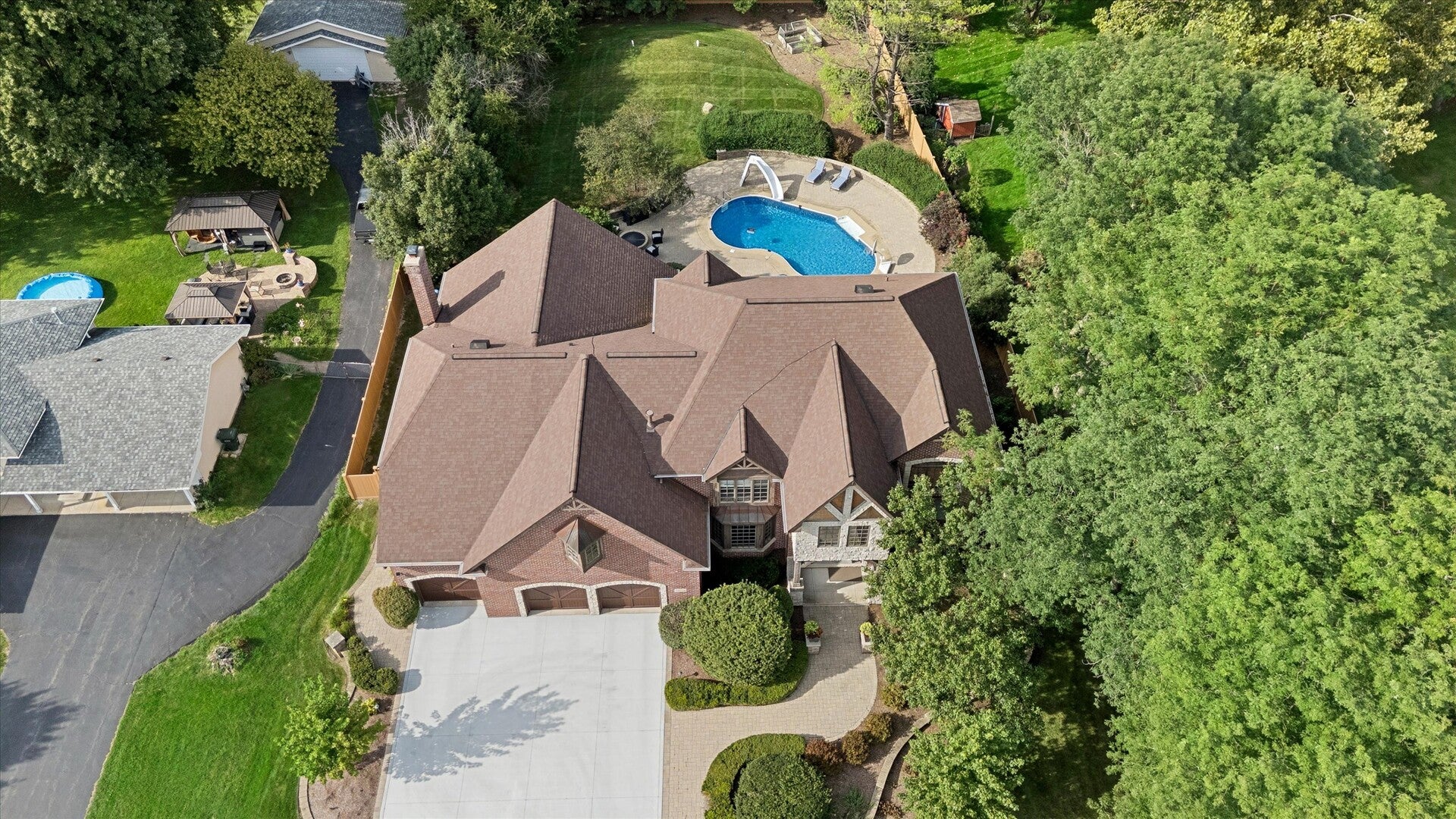 29W280 Hartman Drive — photo