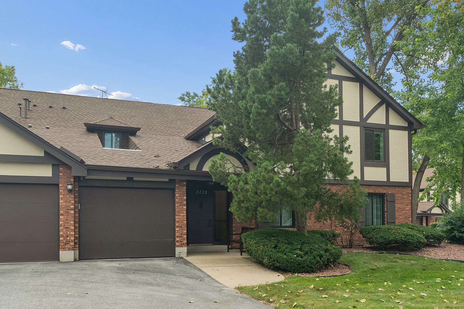 8225 Juniper Court 34D — photo