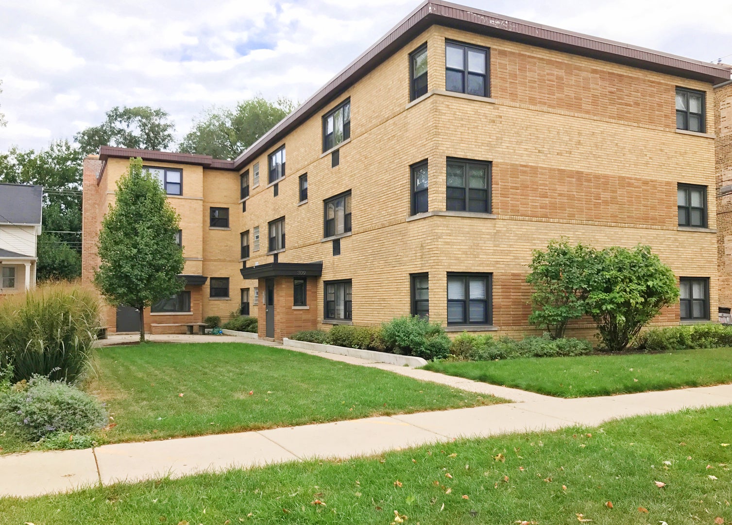 311 Sherman Avenue 2C — photo